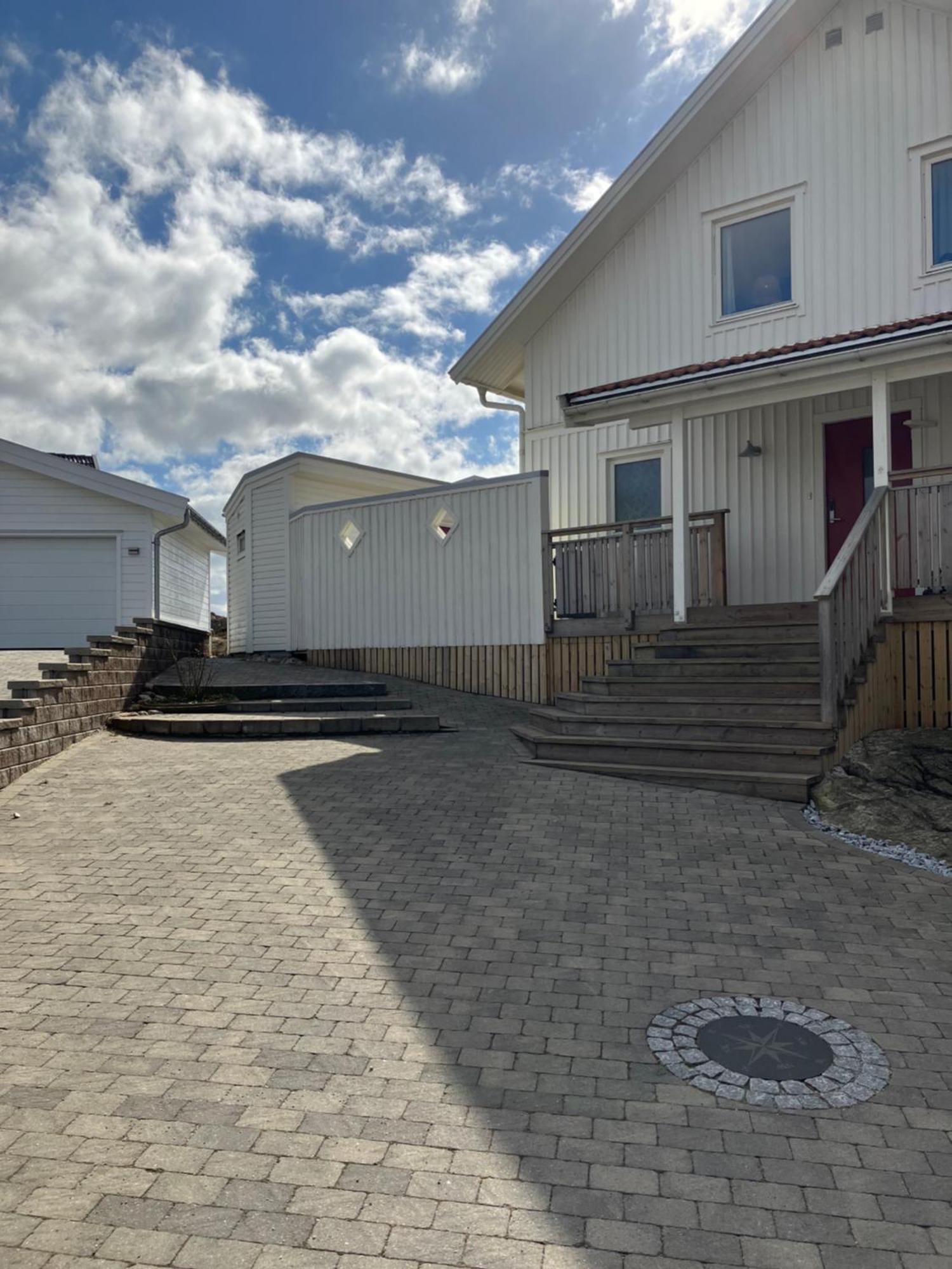 Eget Gaesthus I Vaestkustpaerlan Skaerhamnヴィラ エクステリア 写真
